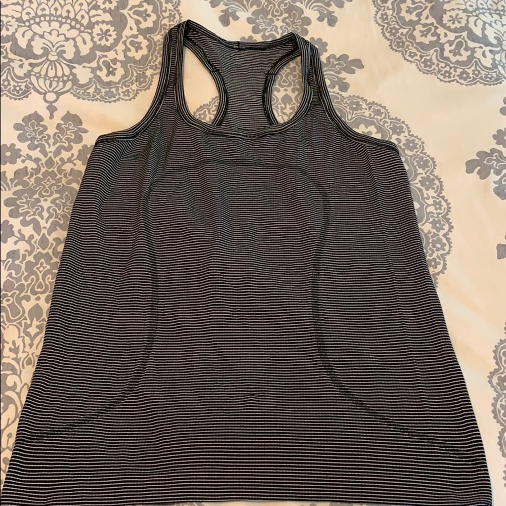 Lululemon tank striped 8